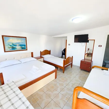 Breeze By Jori Hotel *